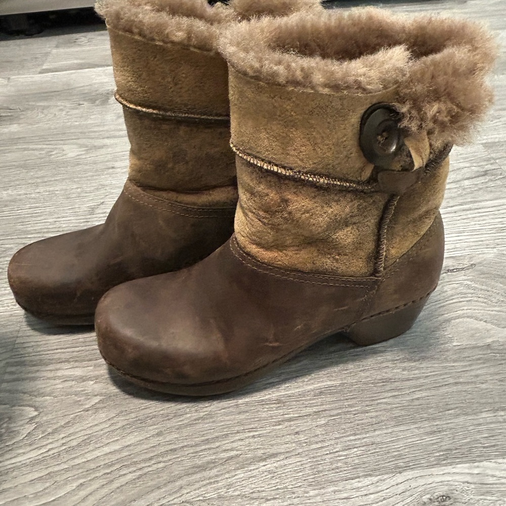 Dansko Brown Shearling-Trim Winter Ankle Boots 6.5 US or 37 EU